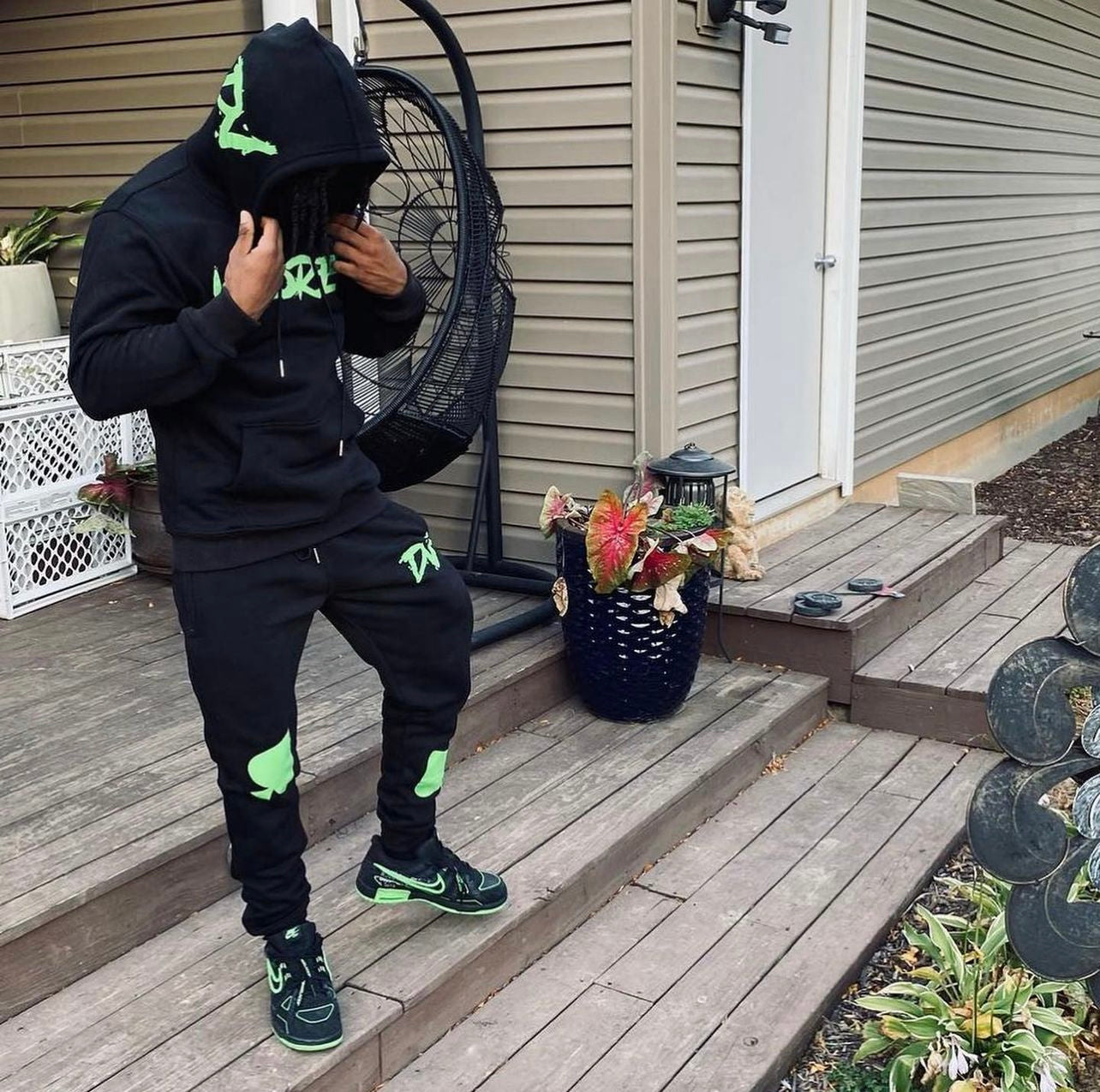 “Valore” Ace Jogging Suit